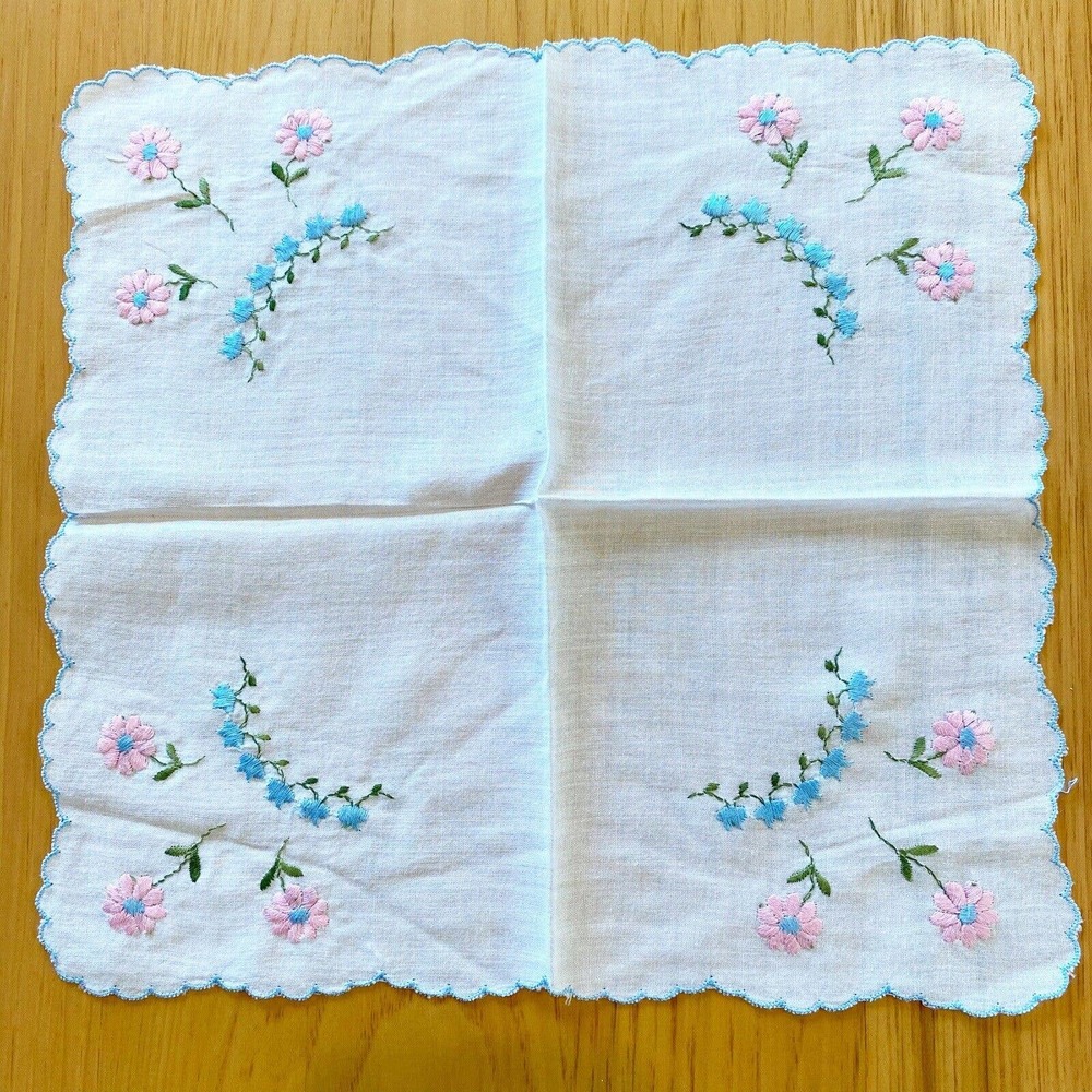 Vintage Handkerchief Hanky Embroidered Pink Blue Flowers Daisies Scalloped Edge - Picture 2 of 5